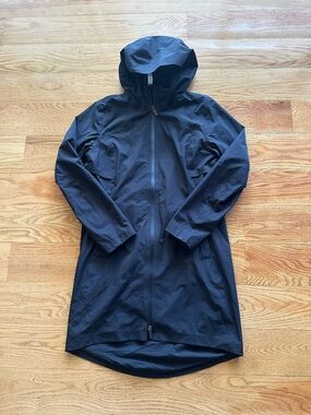 Lululemon Athletica Rebel Rain Jacket In Black Size 6 Outdoor Travel